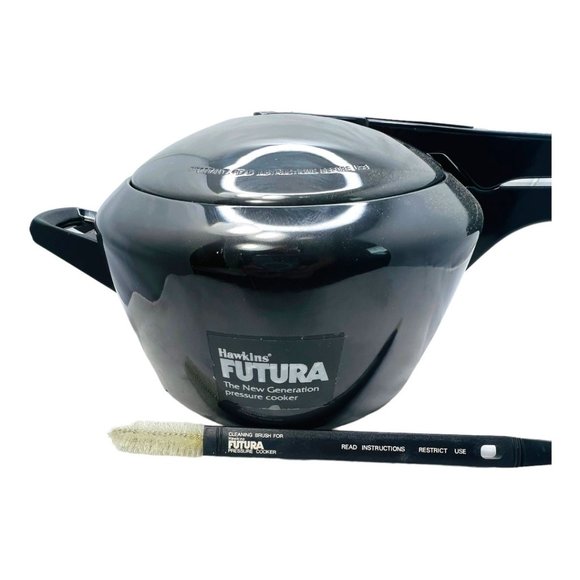 HAWKINS FUTURA THE NEW GENERATION PRESSURE COOKER 5¼ QT/5 L ANODIZED ALUNIMUM - Picture 6 of 14